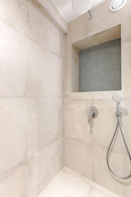 דירות פריז Mykeypers - Chic & Elegant Flat 2Br/6P- Republique מראה חיצוני תמונה